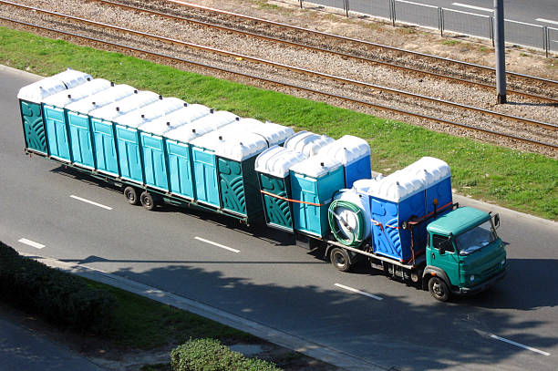 Best Porta potty delivery and setup  in Lealman, FL